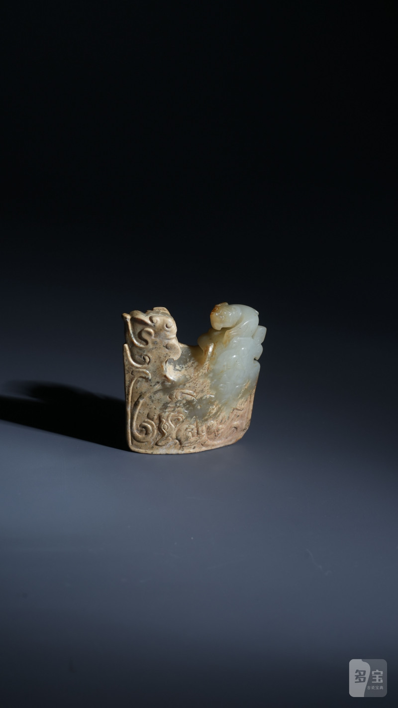 明 白玉高浮雕螭龙灵兽纹剑珌 - 图2